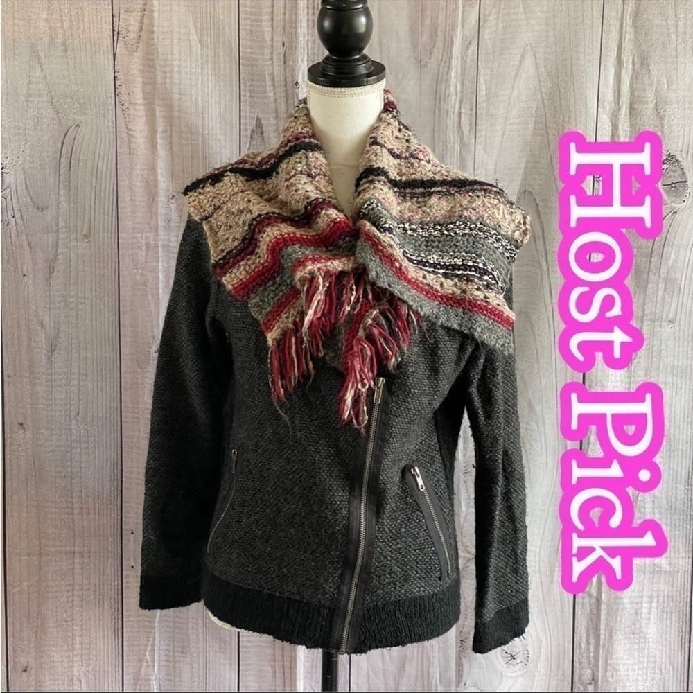 ✅HOST Pick✅ Curio New York Sweater, Large